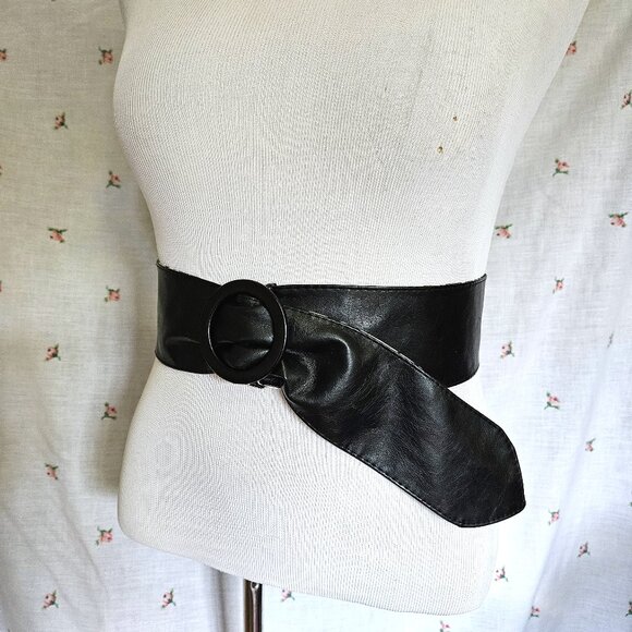 Size L to XL Vintage Reversible Belt - Picture 2 of 5